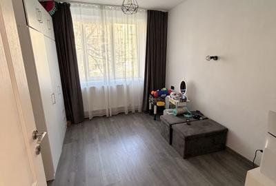 Apartament cu 4 camere decomandat în Central - 8