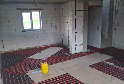 Casă cu 4 camere în Central - 2