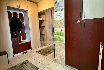 Apartament cu 3 camere decomandat în Gară - 1