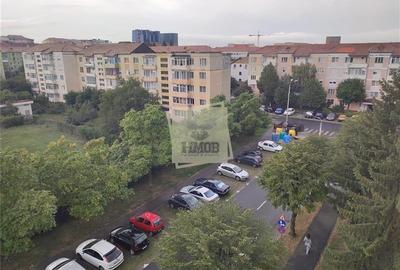 Apartament cu 4 camere 2 balcoane si baie cu fereastra pe Mihai Viteazu - 10
