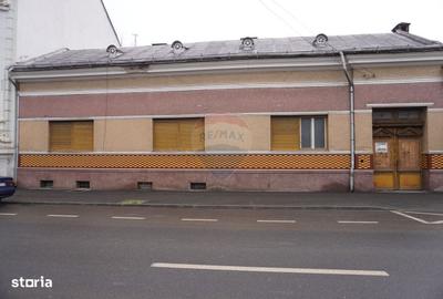 Casă cu 4 camere cu Teren 308 Mp în Central - 12