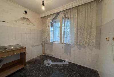 Garsonieră decomandată în Nicolina - 11