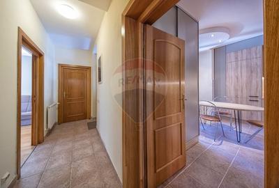 Vila cu 8 Camere, Sala de Fitness si Sauna in Moieciu Comision 0% - 56