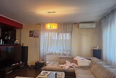 Casă individuală cu 4 camere cu Canalizare în Central - 6