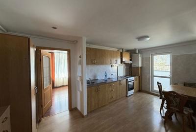 Apartament cu 2 camere decomandat în Zorilor