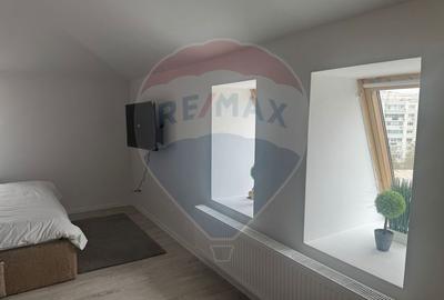 De inchiriat garsoniera la mansarda locatie centrala Unirii - 3