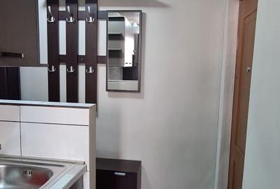 Apartament cu 2 camere semidecomandat în Central - 1