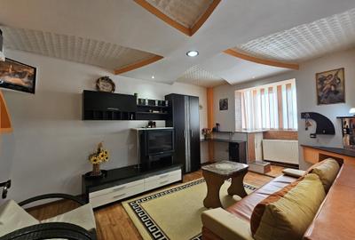 Apartament 2 camere, decomandat, etaj 2 - 9