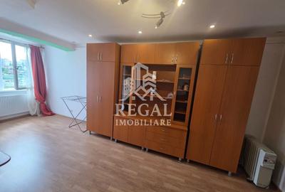 Garsonieră decomandată în Central - 4