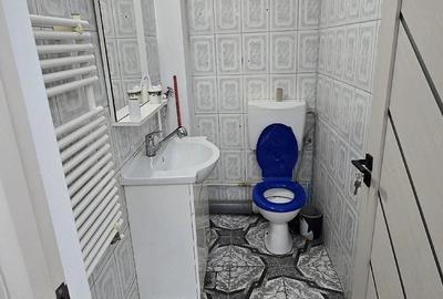 Spațiu comercial, de 25 mp, în Central - 4