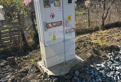Casă cu 4 camere cu Teren 985 Mp în Tăuții de Sus