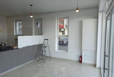 Spațiu comercial, de 44 mp, în Central