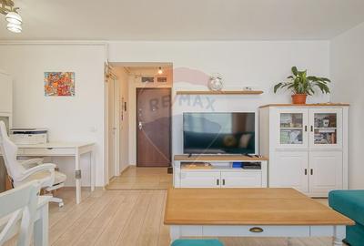 Apartament cu 2 camere semidecomandat, mobilat în Tractorul - 5