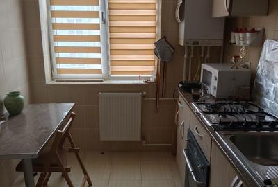 Apartament cu 3 camere decomandat în Central - 2