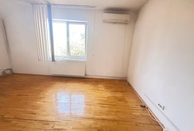 Casă cu 5 camere cu Canalizare în Aradului - 5