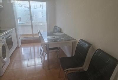 Apartament cu 3 camere decomandat în Traian - 8