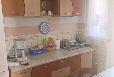 Apartament cu 3 camere decomandat, mobilat în Central - 10