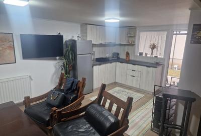 Apartament cu 3 camere decomandat în Central - 1