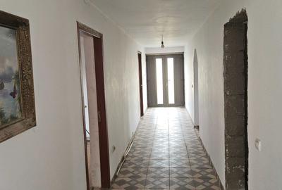 Casă cu 3 camere în Dofteana - 5