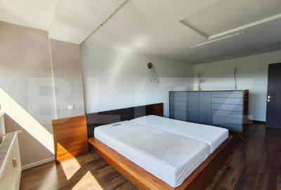 Apartament cu 3 camere, zona Rogerius - 2