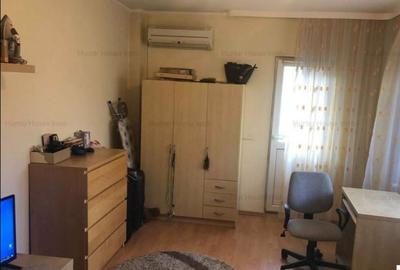 Garsonieră de 39 mp, bloc mixt finalizat 1982  in zona Drumul Taberei - 1 Mai - 1