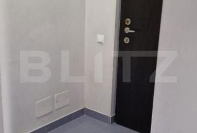 Apartament cu 3 camere decomandat în Micro 1
