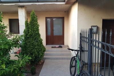 Casă cu 4 camere cu Teren 520 Mp în Sântion - 1