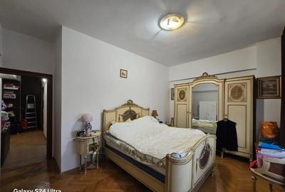 P-ta Victoriei,ap.3 cam,an 1997,dec,suprf.128mp,loc parcare subteran - 2