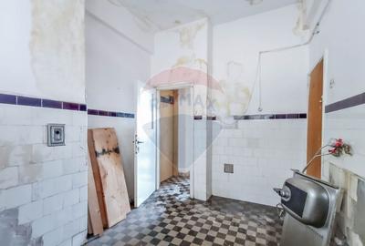 Apartament cu 3 camere semidecomandat în Magheru - 13