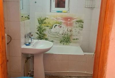 Apartament cu 3 camere decomandat în 1 Mai - 2