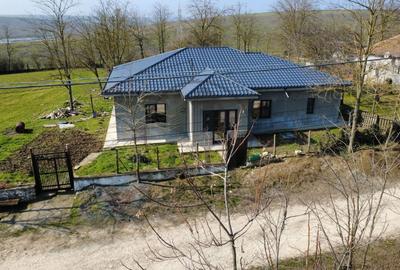 Casă individuală cu 4 camere cu Canalizare în Negrești - 20