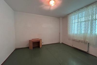 VAND 3 CAM, PARTER, ALEEA FETEȘTI, ZONA OZANA - 8