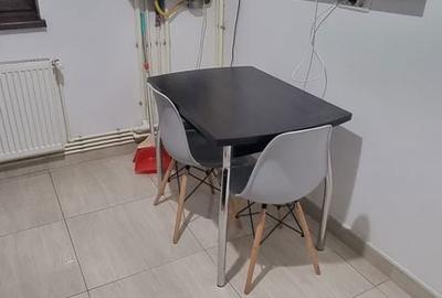 Apartament cu 3 camere decomandat în Casa de Cultură
