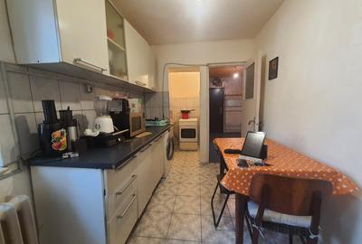 Apartament cu 4 camere decomandat în Tomis Nord - 2
