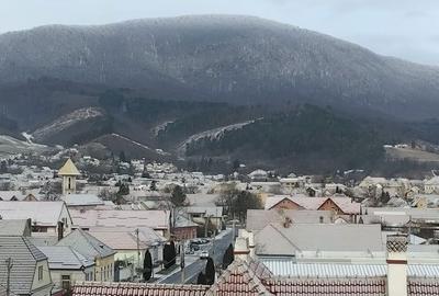 Apartament cu 3 camere decomandat în Central - 1