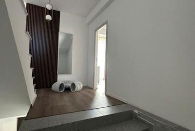 Casă cu 4 camere în Central - 2