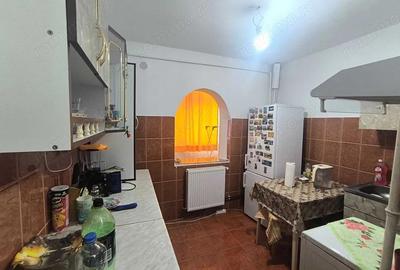 Vand apartament de 3 camere in Motru, ideal pentru familii! Proprietar - 3