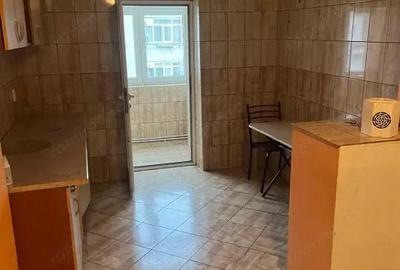Apartament cu 3 camere decomandat, mobilat în Central - 2