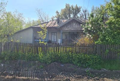 Casă cu 3 camere în Luptători - 1