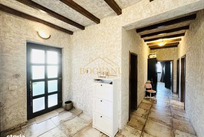 Casă cu 4 camere cu Canalizare în Moșnița Nouă