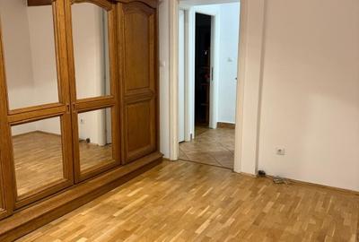 Apartament cu 4 camere decomandat în Iancului - 8