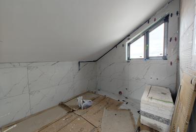 Casă P+E modernă  -  3 dormitoare  -  2 băi  -  347 mp teren - 4