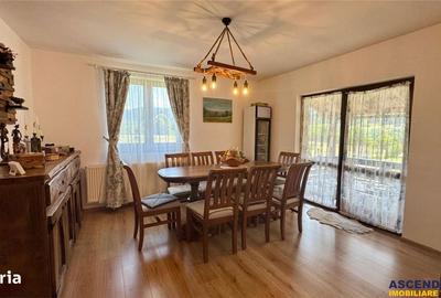 Casă cu 5 camere cu Teren 2032 Mp în Lunca - 2