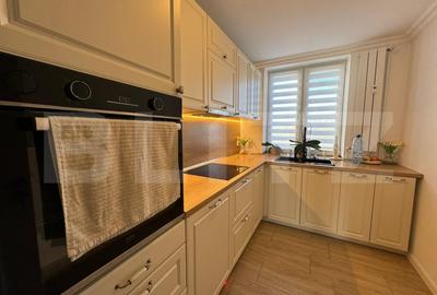 Apartament cu 3 camere decomandat, 70 mp, zona Decebal - 9