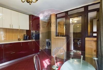 Casă cu 6 camere cu Teren 174 Mp în Andronache - 7