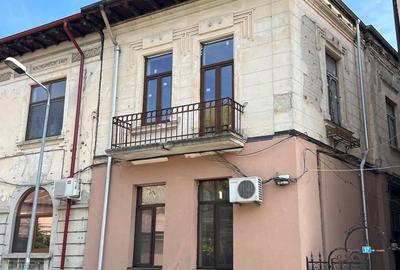 Apartament cu 2 camere nedecomandat în Unirii