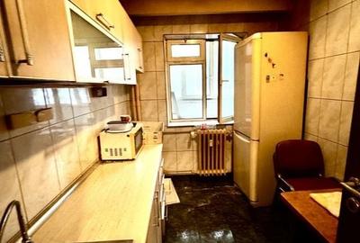 Tomis Nord - piața Ciresica 3 camere decomandate 67 mp - 9