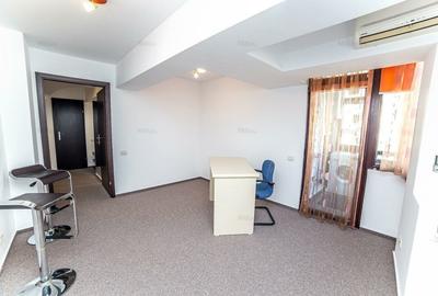 Apartament cu 4 camere decomandat, mobilat în P-ța Unirii - 13