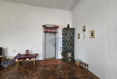 Vand apartament 2 camere, zona centrala - 2