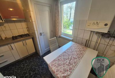 Apartament cu 3 camere decomandat în Tudor - 9